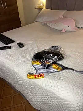 Snapshot of juliana-mancini chatting on 6, 3, 2026 juliana-mancini online show from 6, 3, 2026