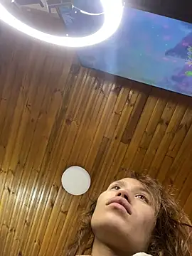 Snapshot of juliana-mancini chatting on 15, 4, 2026 juliana-mancini online show from 15, 4, 2026