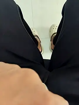 ddllrr224 online show from 5, 11, 2025