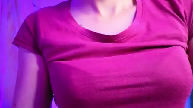 Snapshot of Miranda_sexlove_ chatting on 28, 3, 2026 Miranda sexlove online show from 28, 3, 2026