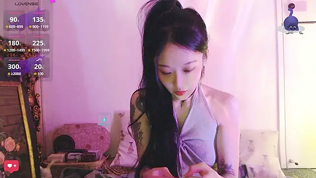 Snapshot of Etherealcat33 chatting on 22, 10, 2025 Etherealcat33 online show from 22, 10, 2025