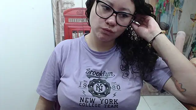 Snapshot of greeneyes_nurse chatting on 4, 11, 2025 greeneyes nurse online show from 4, 11, 2025