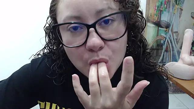 Snapshot of greeneyes_nurse chatting on 18, 11, 2025 greeneyes nurse online show from 18, 11, 2025