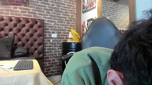 Matteo12  online show from 24, 10, 2025