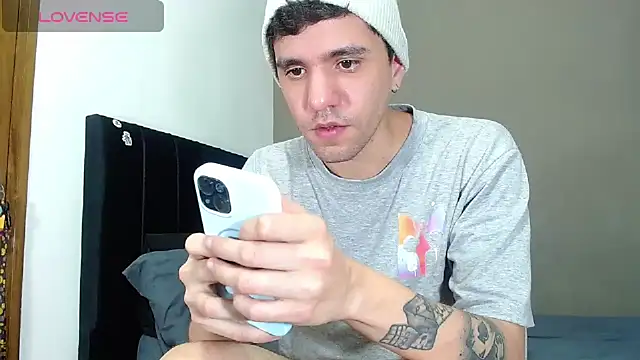 Matteo12  online show from 3, 2, 2026