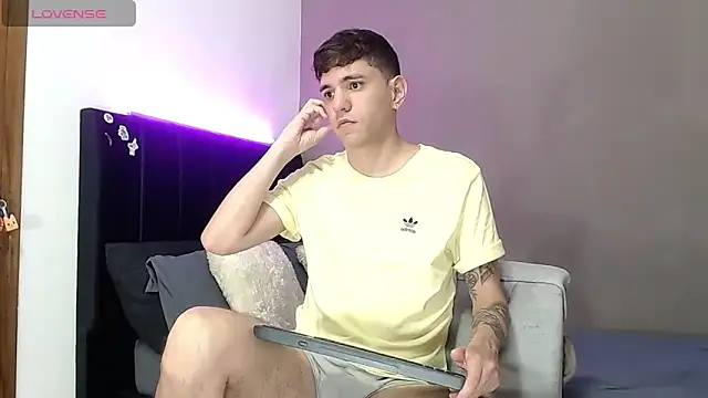 Matteo12  online show from 12, 4, 2026