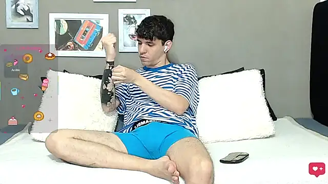 Snapshot of Matteo12_ chatting on 5, 6, 2026 Matteo12 online show from 5, 6, 2026