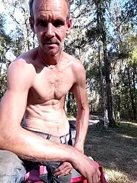 Hungwell1515 online show from 5, 11, 2025