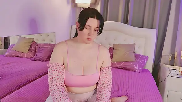 love me  tonight  online show from 5, 11, 2025