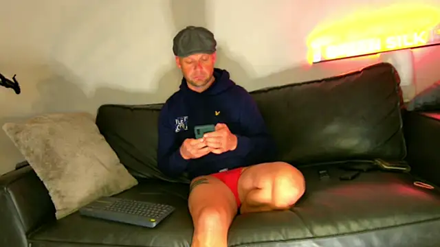 BRIANSILK77 online show from 4, 3, 2026