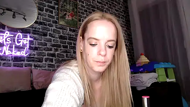 SexyMilf 37 online show from 23, 11, 2025