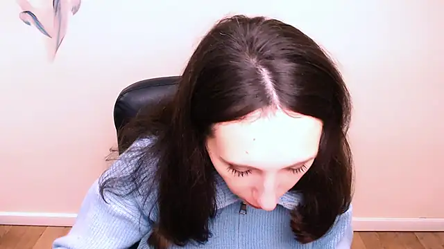 Snapshot of AlissaJersi chatting on 7, 11, 2025 AlissaJersi online show from 7, 11, 2025