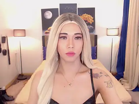 Snapshot of PreciousAmore chatting on 10, 11, 2025 PreciousAmore online show from 10, 11, 2025