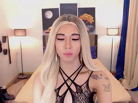 Snapshot of PreciousAmore chatting on 14, 11, 2025 PreciousAmore online show from 14, 11, 2025