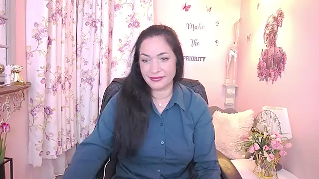 Snapshot of MyLovOne chatting on 27, 4, 2026 MyLovOne online show from 27, 4, 2026