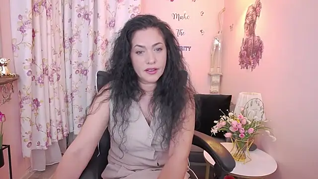 Snapshot of MyLovOne chatting on 29, 5, 2026 MyLovOne online show from 29, 5, 2026