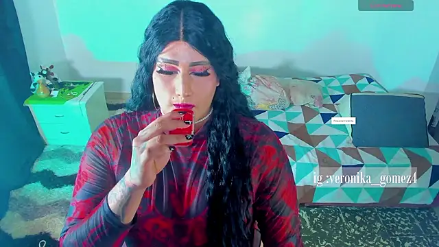 Sweetveronik 44 online show from 6, 2, 2026