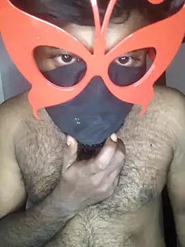 Snapshot of 00USER chatting on 28, 11, 2025 00USER online show from 28, 11, 2025