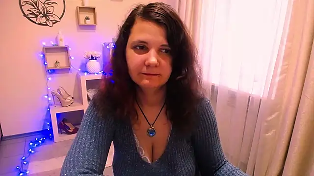 TwoBigSuns online show from 10, 7, 2026