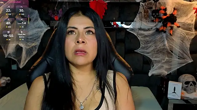 Aniajoness  online show from 2, 11, 2025