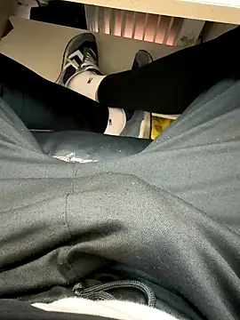 Snapshot of Ersin_meral chatting on 9, 9, 2025 Ersin meral online show from 9, 9, 2025