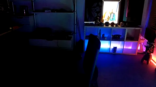 Mrs-Aurora online show from 11, 10, 2025