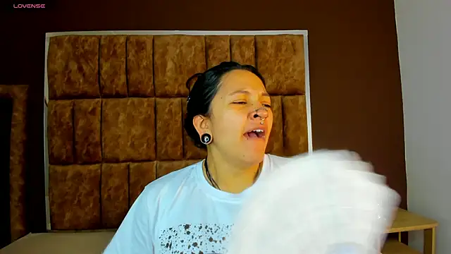 Kitty ravee online show from 15, 9, 2025