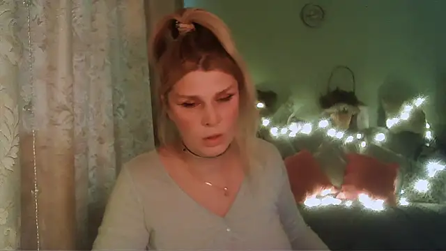 Snapshot of TsPostophere chatting on 28, 1, 2025 TsPostophere online show from 28, 1, 2025