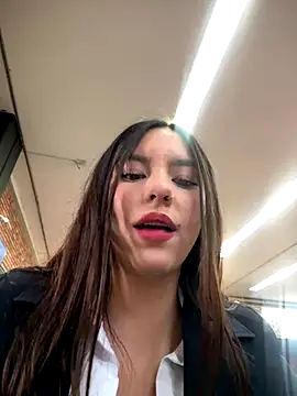 Snapshot of Katie_rawwww chatting on 4, 11, 2025 Katie rawwww online show from 4, 11, 2025