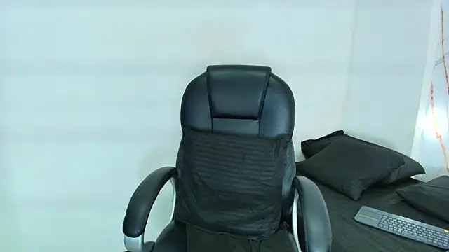 Karla hilton1 online show from 11, 2, 2026