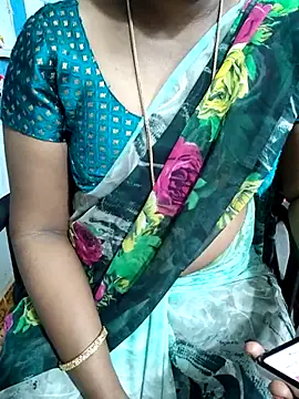 Snapshot of lolida69thamil chatting on 19, 9, 2025 lolida69thamil online show from 19, 9, 2025