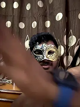 Snapshot of VVcouple chatting on 23, 10, 2025 VVcouple online show from 23, 10, 2025