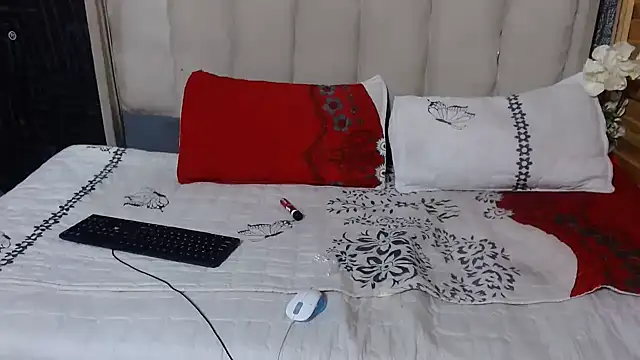 Snapshot of SexyChantyBabe25 chatting on 14, 1, 2026 SexyChantyBabe25 online show from 14, 1, 2026