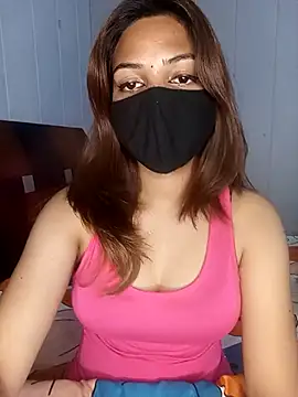 Snapshot of Hot_malika19 chatting on 8, 11, 2025 Hot malika19 online show from 8, 11, 2025