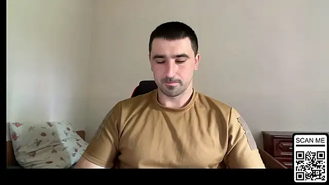 Snapshot of Hard_to_Obey chatting on 20, 6, 2026 Hard to Obey online show from 20, 6, 2026