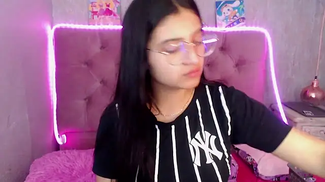 laurenelove online show from 1, 10, 2025