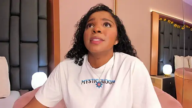 LisaMendez online show from 19, 12, 2025