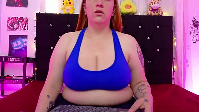 Snapshot of queen_marifer chatting on 9, 10, 2025 queen marifer online show from 9, 10, 2025