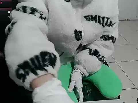 Owe chan online show from 6, 1, 2026