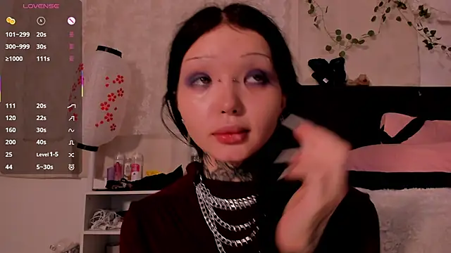 Snapshot of Lein_Bone chatting on 2, 10, 2025 Lein Bone online show from 2, 10, 2025