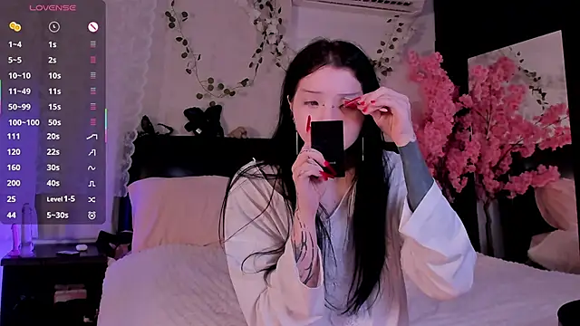 Snapshot of Lein_Bone chatting on 19, 10, 2025 Lein Bone online show from 19, 10, 2025