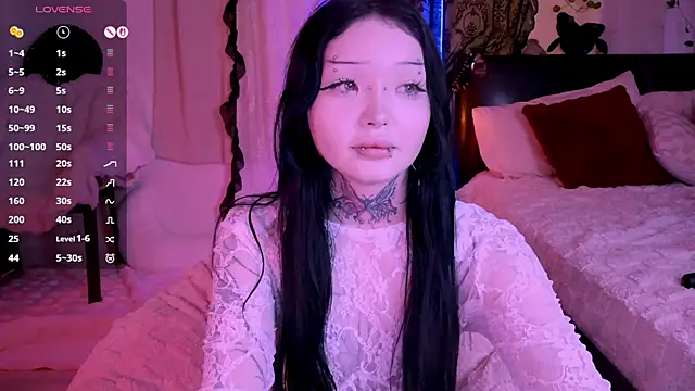 Snapshot of Lein_Bone chatting on 28, 11, 2025 Lein Bone online show from 28, 11, 2025