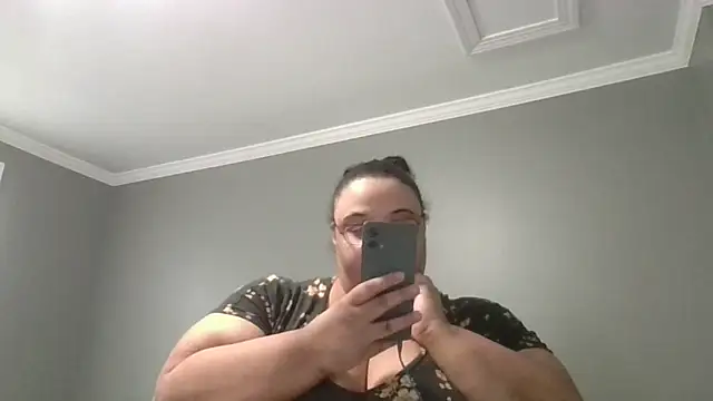 Snapshot of SexyBBW10790 chatting on 11, 2, 2026 SexyBBW10790 online show from 11, 2, 2026
