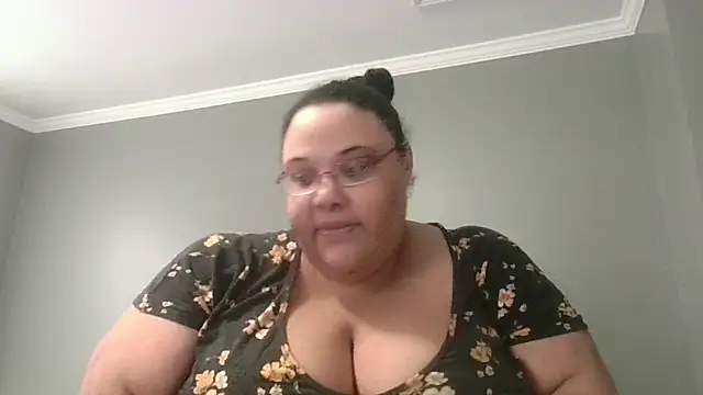 Snapshot of SexyBBW10790 chatting on 21, 2, 2026 SexyBBW10790 online show from 21, 2, 2026
