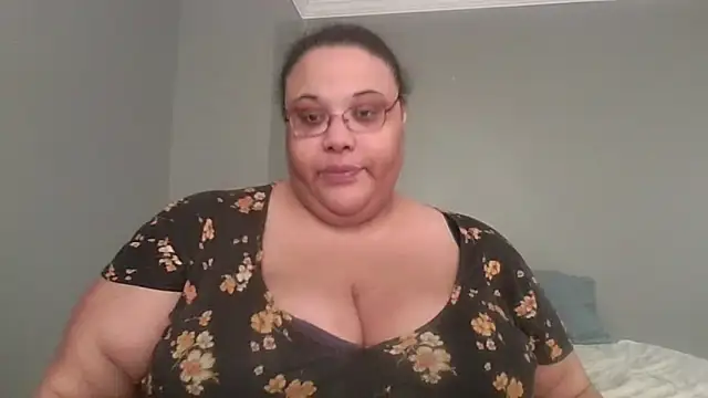 Snapshot of SexyBBW10790 chatting on 11, 4, 2026 SexyBBW10790 online show from 11, 4, 2026
