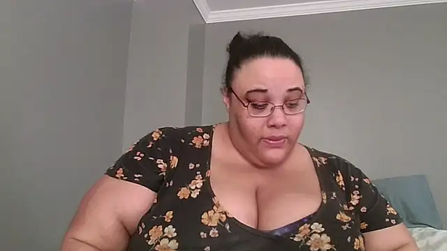 Snapshot of SexyBBW10790 chatting on 18, 4, 2026 SexyBBW10790 online show from 18, 4, 2026