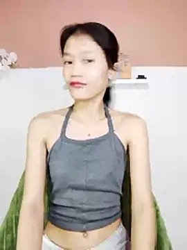 Snapshot of skinny_gracie chatting on 28, 4, 2026 skinny gracie online show from 28, 4, 2026