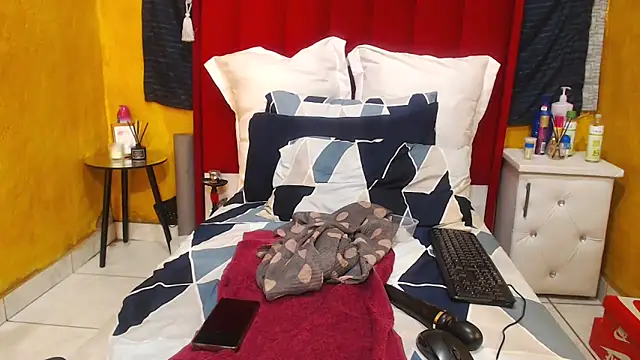 Snapshot of Candycrush2555 chatting on 18, 9, 2025 Candycrush2555 online show from 18, 9, 2025