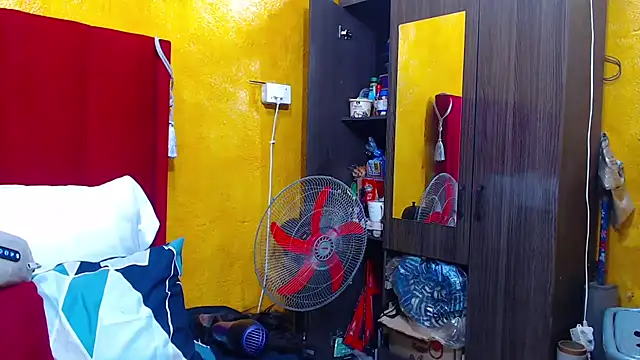 Snapshot of Candycrush2555 chatting on 24, 11, 2025 Candycrush2555 online show from 24, 11, 2025