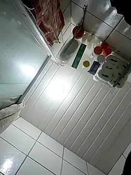 Snapshot of Crocante_Hot chatting on 1, 11, 2025 Crocante Hot online show from 1, 11, 2025